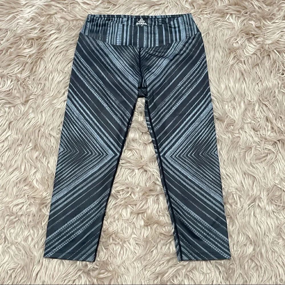 Prana cropped leggings small